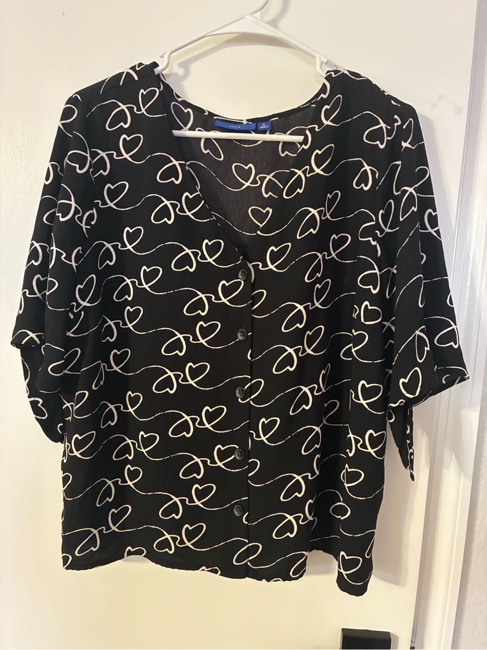 Apt. 9 Black Heart-Print Button-Front Top with Ties at Sleeves